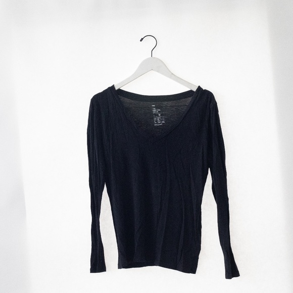 Top - Picture 1 of 2